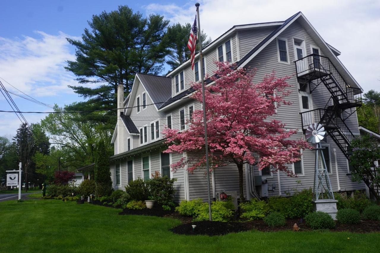 The Frogtown Inn Canadensis ภายนอก รูปภาพ